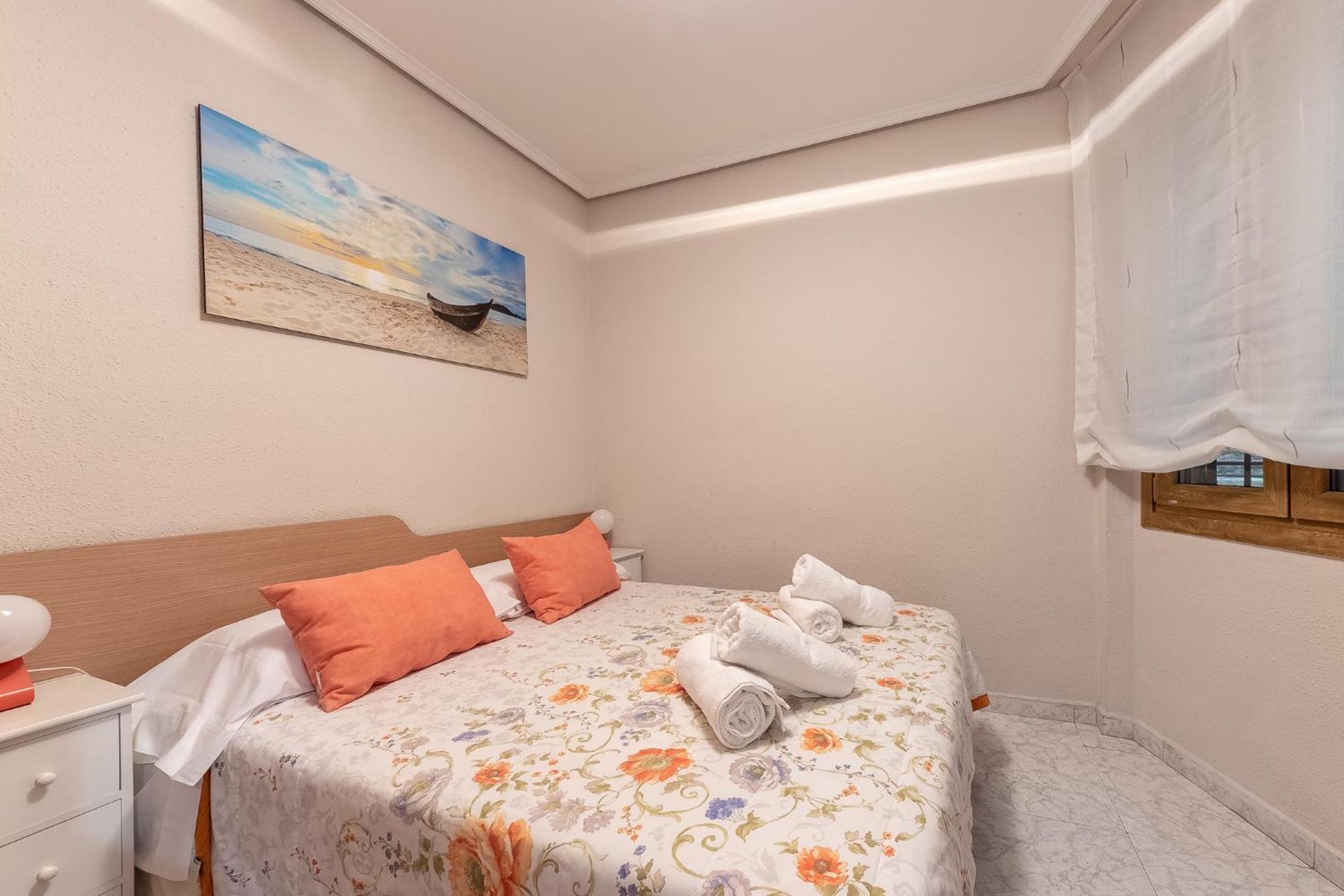 Апартаменти Apartamento En El Mismo Corazon Del Casco Viejo Більбао Номер фото